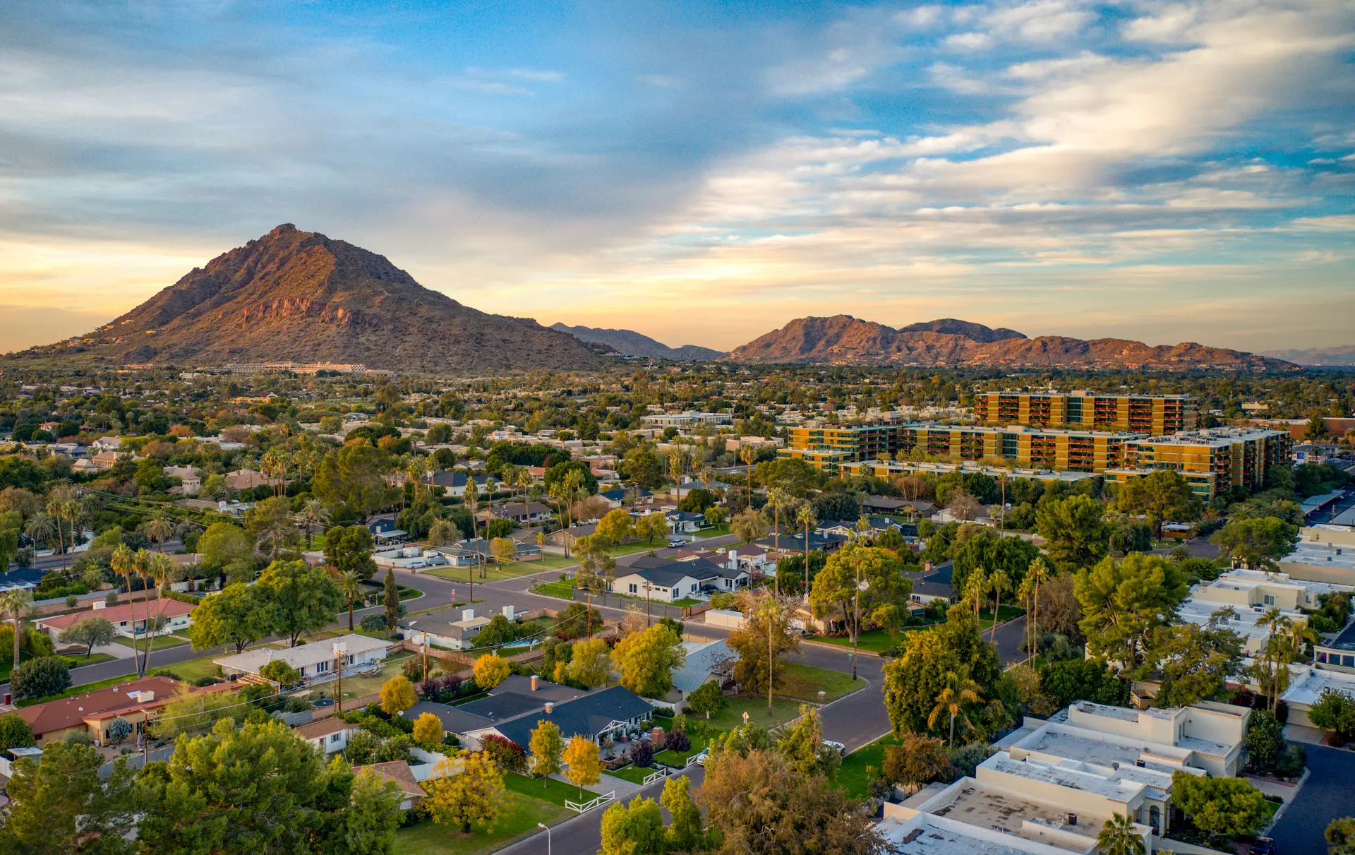 Scottsdale, AZ with mountains